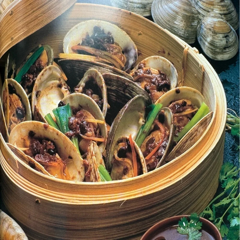 Vintage Keo’s  Thai Cuisine Hardcover Cookbook